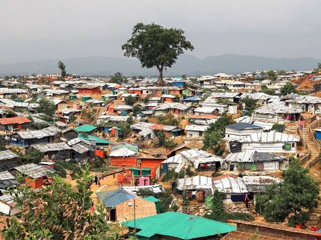 8 killed in landslides at Muslim refugee camps in Bangladesh