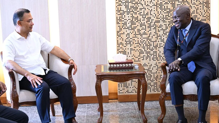 Bangladesh PM Says Implementation of International Labour Standards Is a Priority