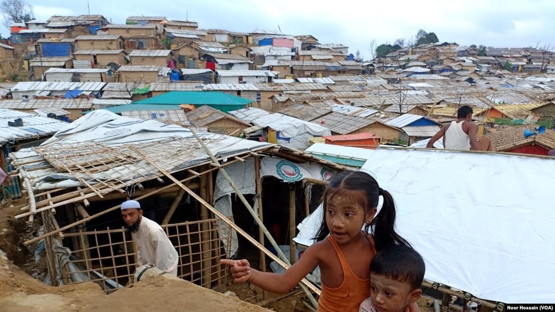 Child Kidnappings on the Rise in Bangladesh's Rohingya Refugee Camps, Families Fear for Their Safety