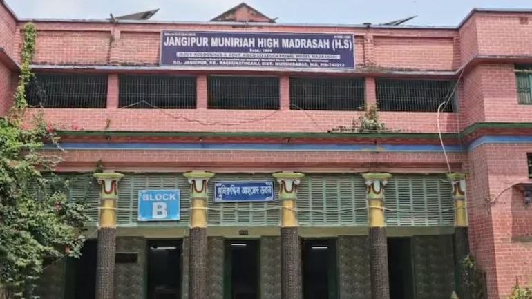 West Bengal Orders Closure of 252 Madrasas, Issues Show-Cause Notices to 100 More