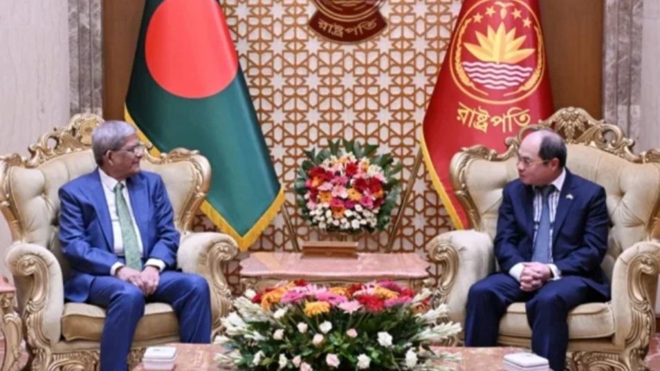 President Urges Simplification of Vietnam Visa Process for Bangladeshis